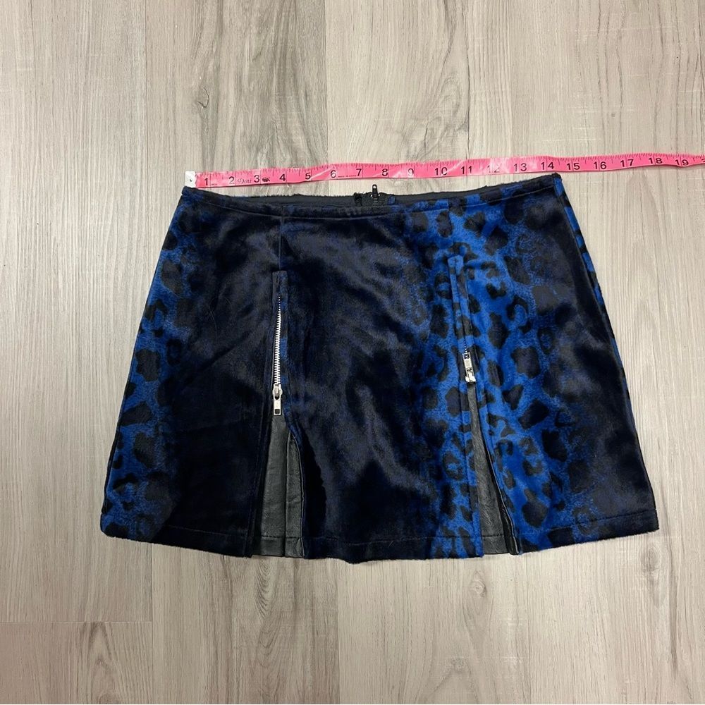 NWT vintage Lip Service blue black faux fur animal print miniskirt sz M zippers - Picture 3 of 11